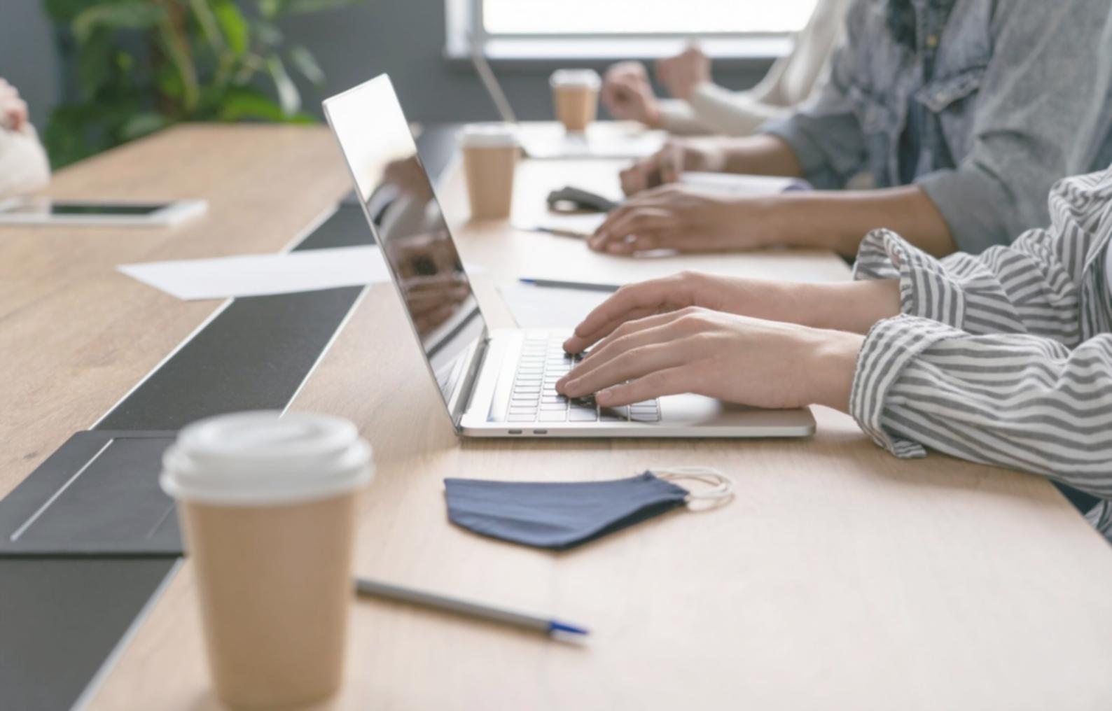 Teamarbeit bei der Finanzanalyse